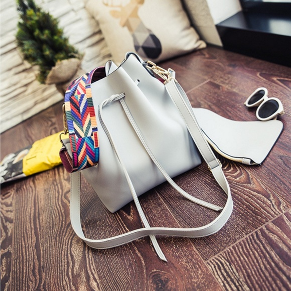 #NEW MARSEILLE Drawstring Bucket Bag - Picture 6 of 8